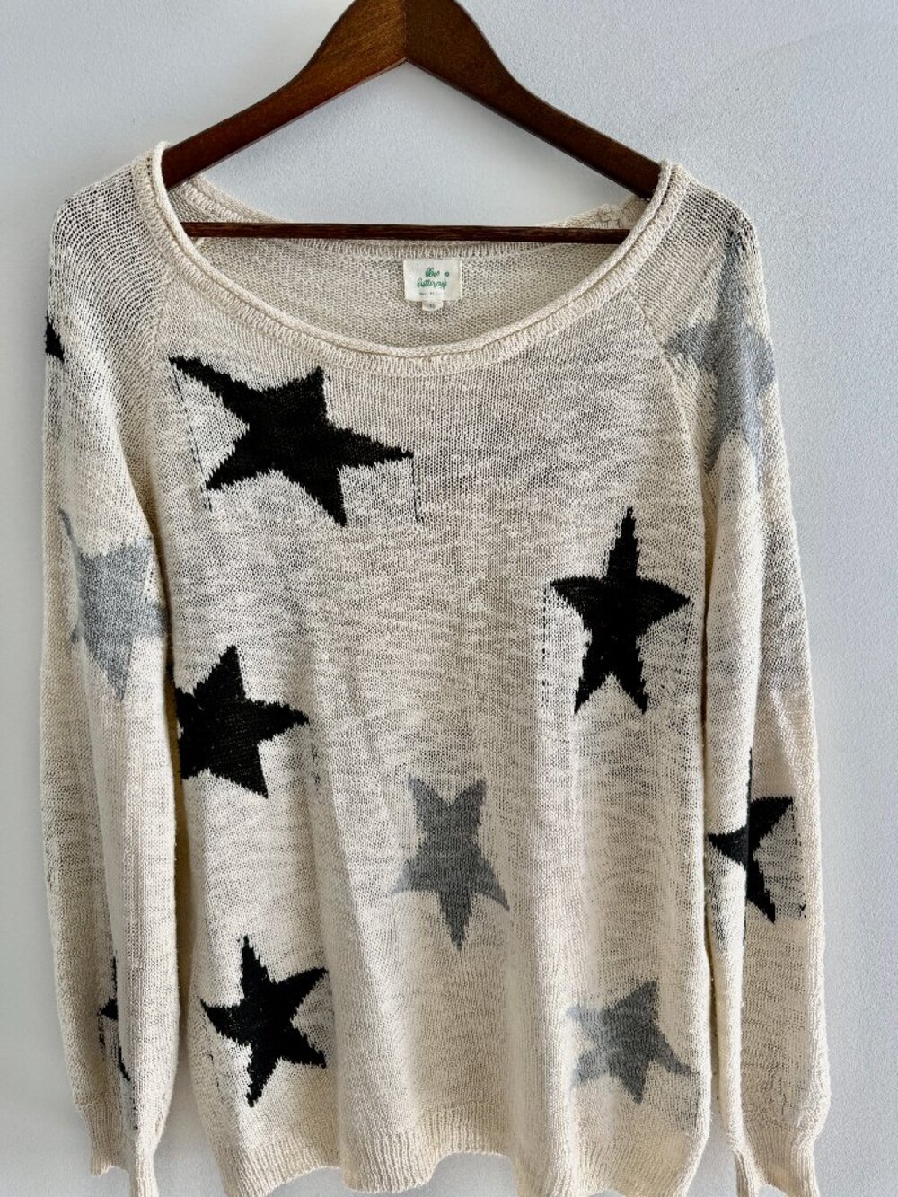 Blue Buttercup Star Print Sweater Cream Lightweight Casual Boutique Knit Size M